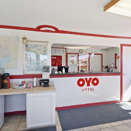 Отель Oyo Alpine Tx Near Big Bend National Park Экстерьер фото